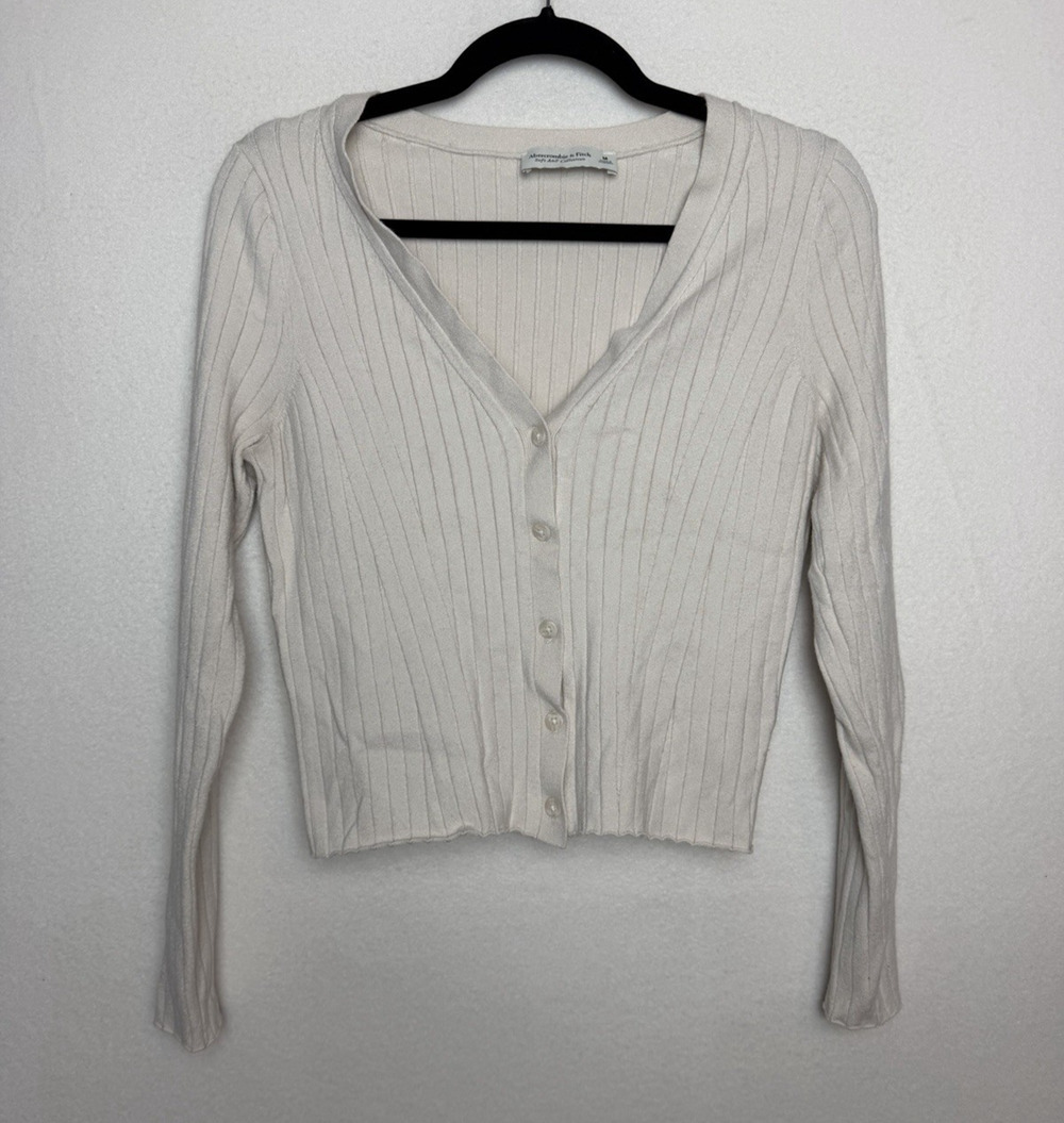 Abercrombie & Fitch Beige Cardigan Button Up Cropped Size M Long Sleeve Soft